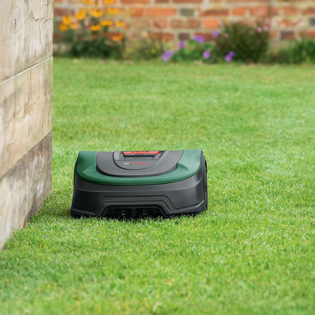 Tondeuse à gazon robotisée BOSCH Indego M+ 700