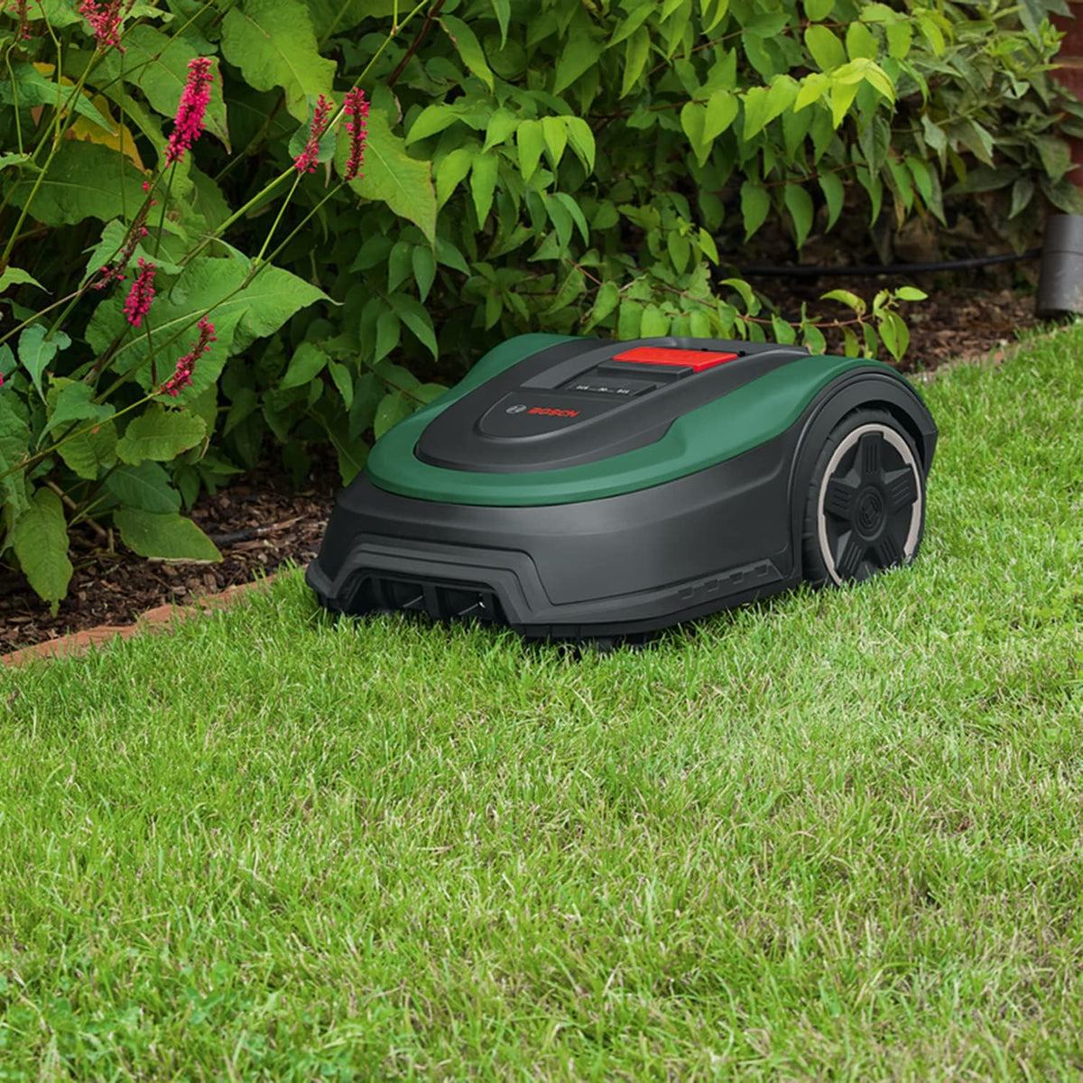 Tondeuse à gazon robotisée BOSCH Indego M+ 700