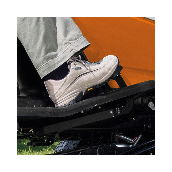 Tracteur de pelouse STIHL RT5 / RT6 – Largeur de coupe 125 cm